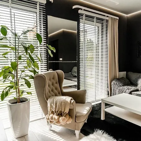 Black Apartment