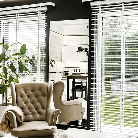 Black Apartment *